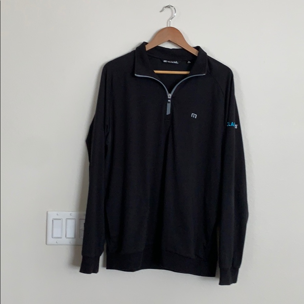 Men’s Long Sleeve Pull Over UFC Gym